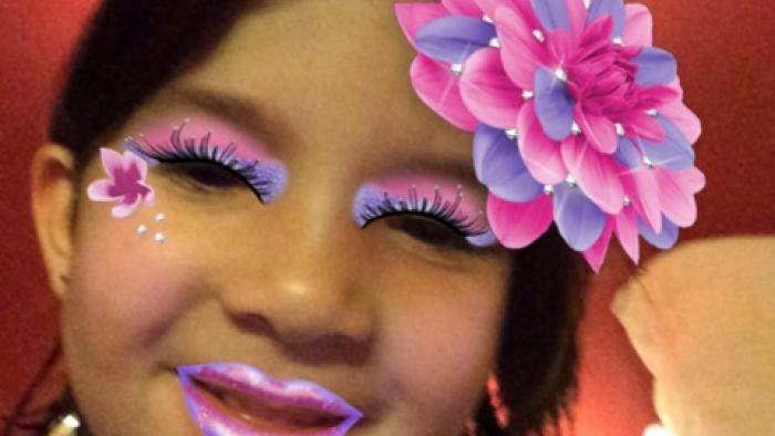 Barbie Digital Makeover App: Screenshot #3