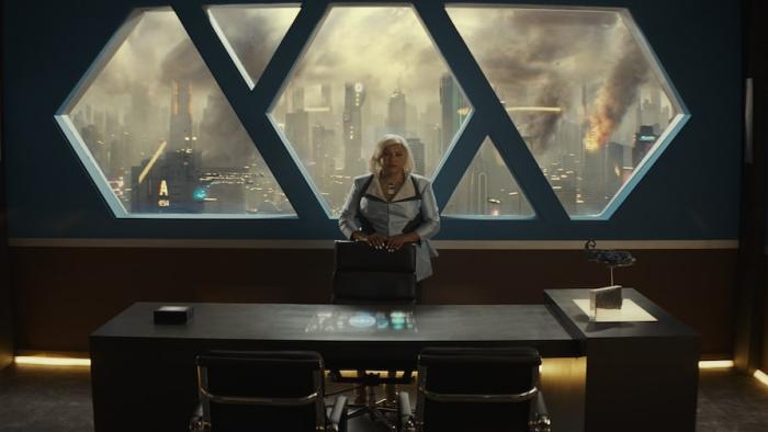 2067 Movie: Jackson stands behind her desk