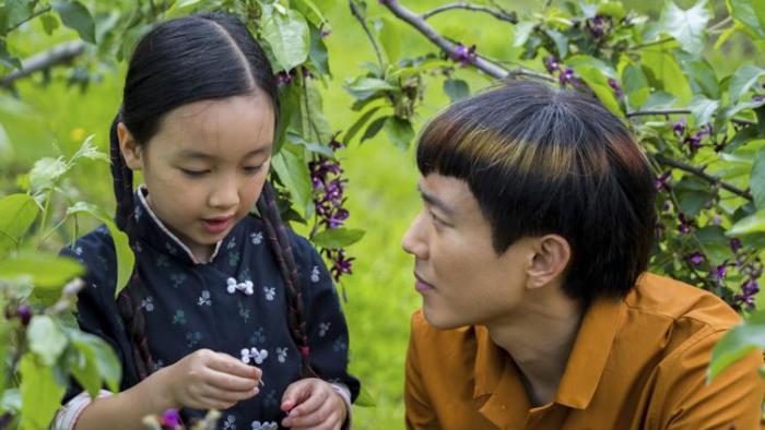 After Yang Movie: Malea Emma Tjandrawidjaja and Justin H. Min look at a tree