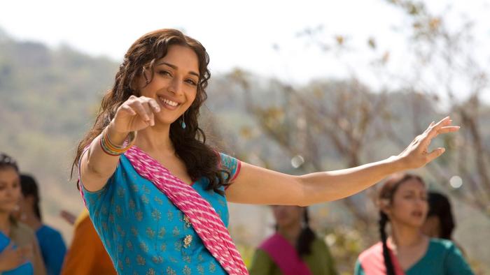 Aaja Nachle: A young Indian woman in the middle of dance rehearsals