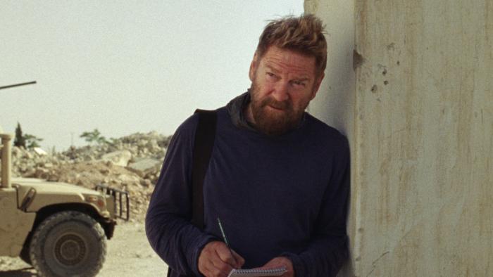 Atonement movie: Kenneth Branagh as reporter Michael Reid