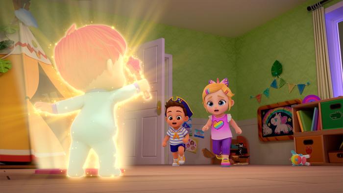 Bebefinn Sing-Along Movie Into The Pinkfong World Movie: Bora and Brody look surprised as Bebefinn glows yellow before disappearing into the tablet.