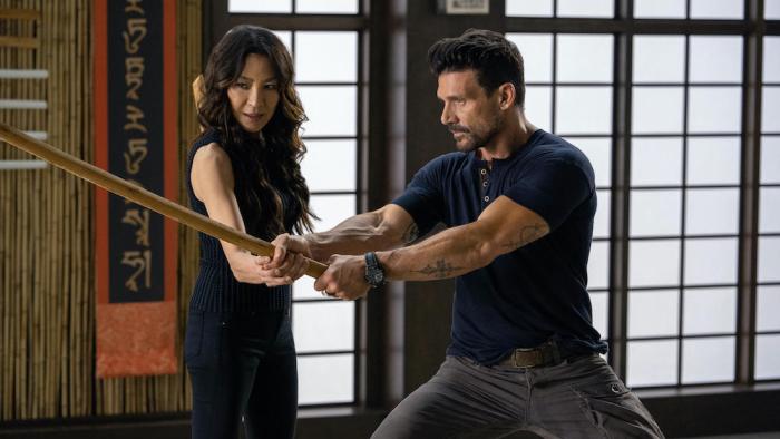 Boss Level Movie: Dai Feng trains Roy Pulver in swordfighting