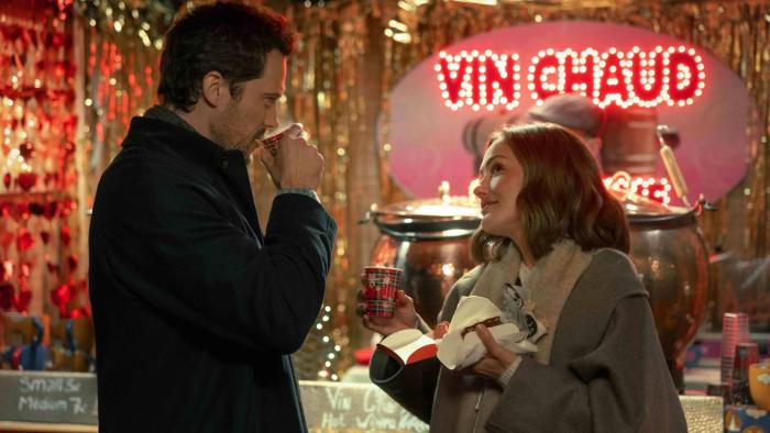 Champagne Problems: Minka Kelly and Tom Wozniczka drink warm wine.