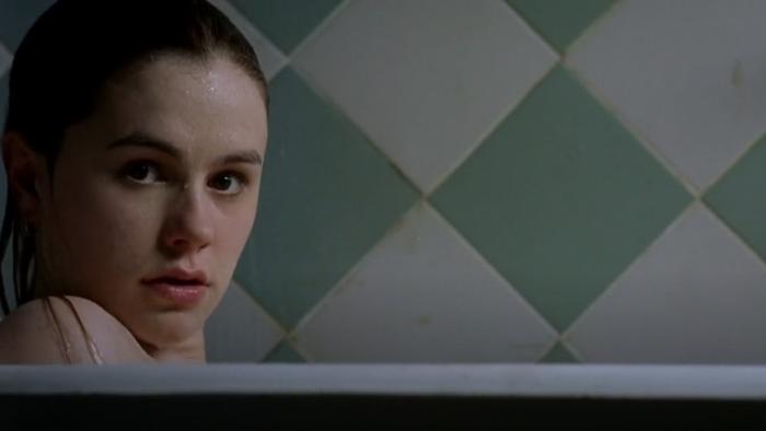 Darkness: Anna Paquin in bath