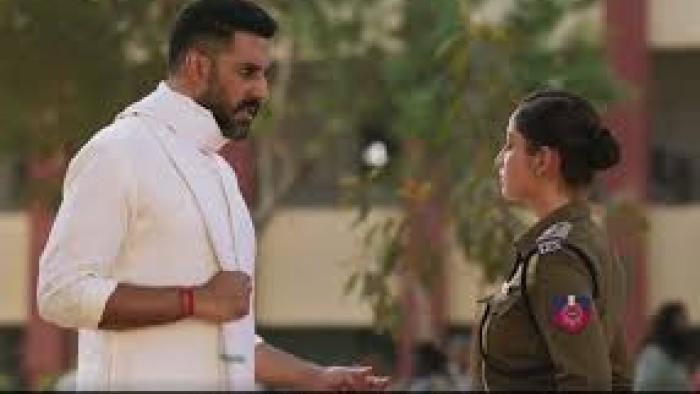 Dasvi Movie Scene #1