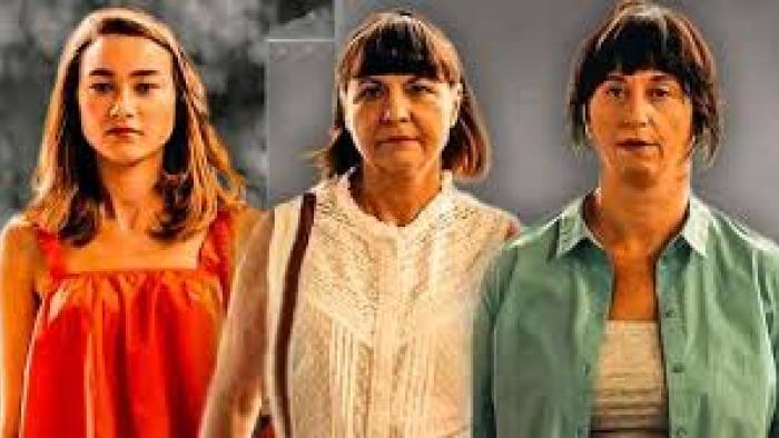 Death Before the Wedding: Three women stand
