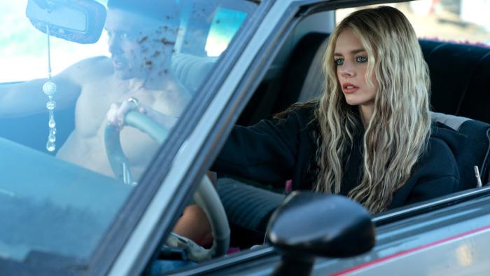 Eenie Meanie: Samara Weaving drives a car