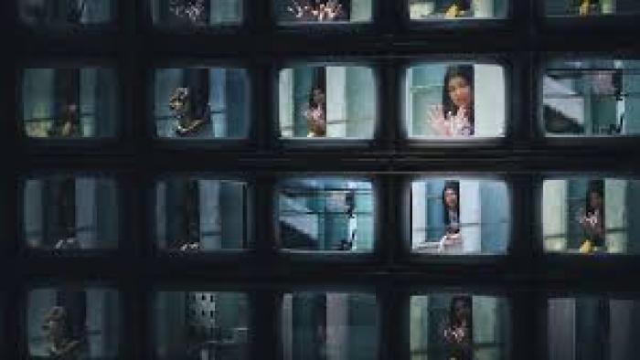 Eloá the Hostage: Live on TV movie: Images of woman looking out different windows