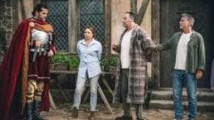 Family Pack: Characters in the medieval village.
