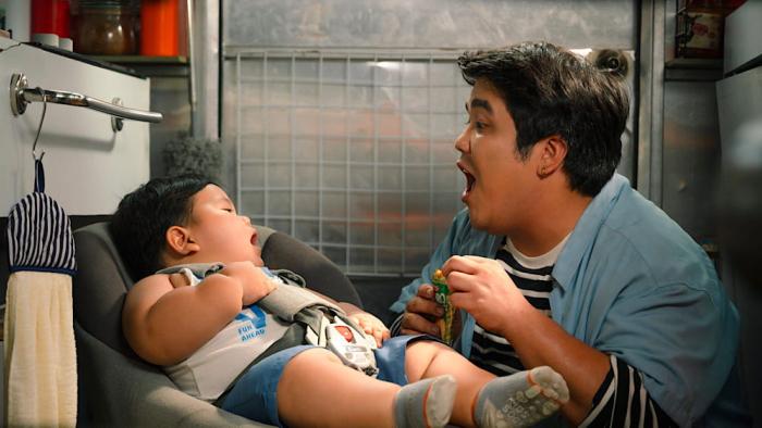 Food Truck: Stolen Love…and Moo Deng movie: Jake feeds Michelean on the floor of the food truck