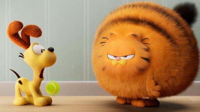 The Garfield Movie: Odie stares at fluffed-up Garfield