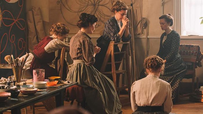 Hilma Movie: Women sit together in a studio