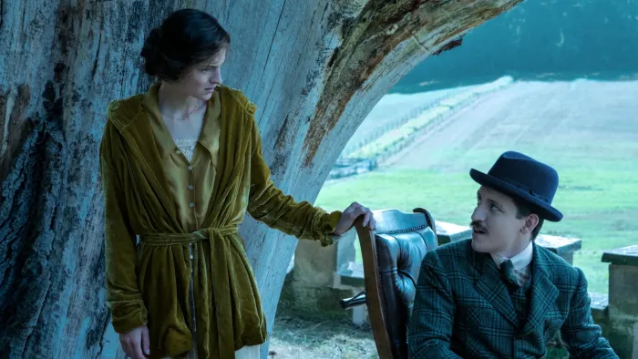 Lady Chatterley's Lover: Lady Chatterly having a conversation her husband Clifford