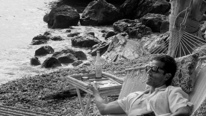 In the Hand of Dante: Oscar Isaac in a hammock.