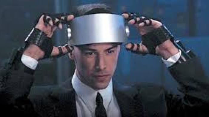 Johnny Mnemonic: Keanu Reeves with metal hat