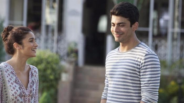 Kapoor & Sons: Young woman Tia gets to know author Arjun