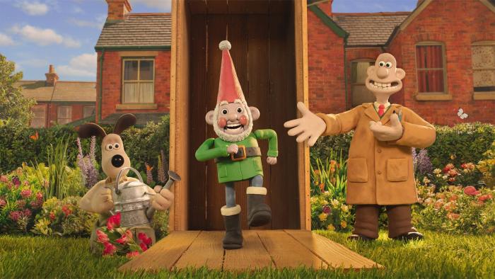 Wallace & Gromit — Vengeance Most Fowl: Wallace and Gromit introduce their latest invention, a "smart" gnome