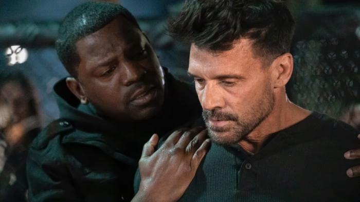 Lights Out Movie: Max (Mekhi Phifer) rests a hand on Duffy's (Frank Grillo) shoulder and puts his other hand around his back