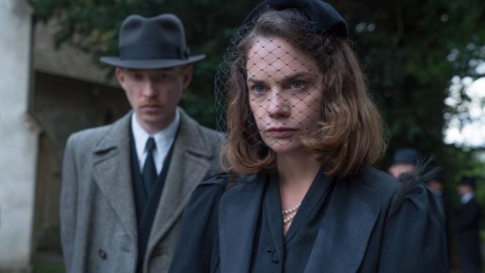 The Little Stranger Movie: Dr. Faraday and Caroline Ayres