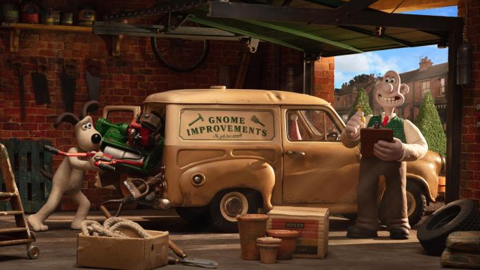 Wallace & Gromit — Vengeance Most Fowl: Wallace and Gromit loading a vehicle