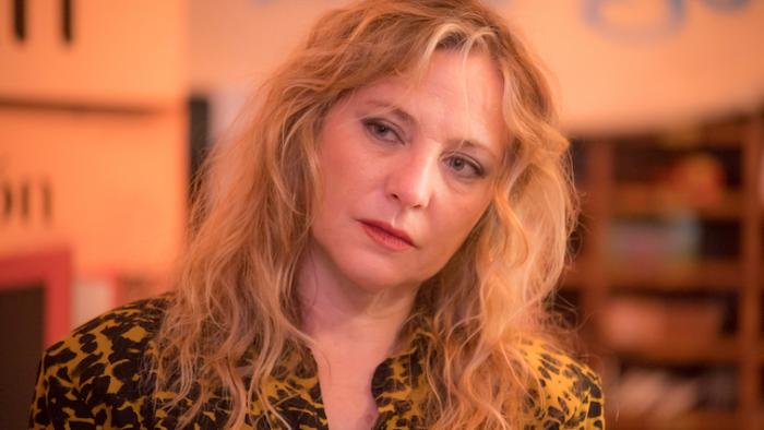 Love at First Kiss: Pilar Castro plays a washed-up writer.