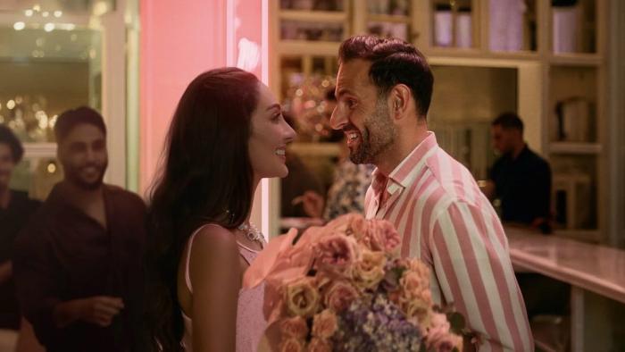 Love in Slow Motion movie: Ali Kakooli and Nour Al Ghadour face each other at a party