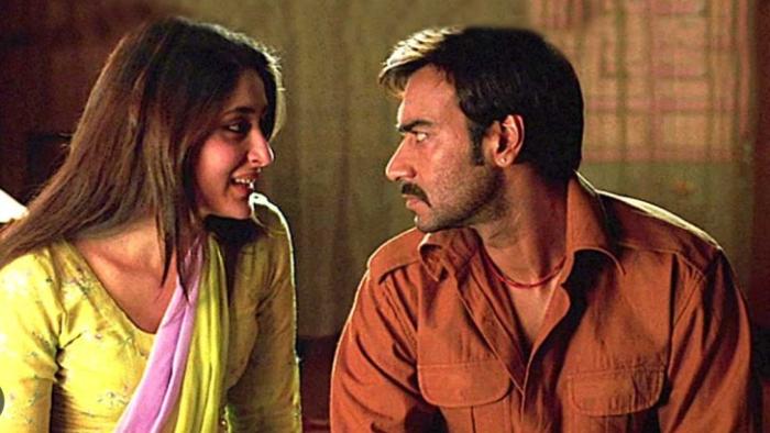 Omkara: Dolly and Omkara sitting and having a conversation