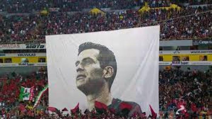 Rafa Márquez: Flag of soccer  player at game