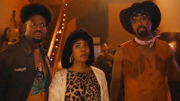 Scary Movie: At a Halloween party, Shorty, Brenda, and Ray answer the door with perplexed looks on their faces