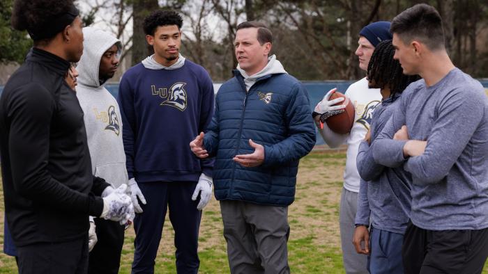 Signing Tony Raymond movie: Michael Mosley coaches seven Louisiana University special teams players