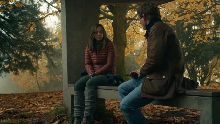 The Social Reckoning movie: Frances (Mikey Madison) talks to Jeff (Jeremy Allen White) in a park
