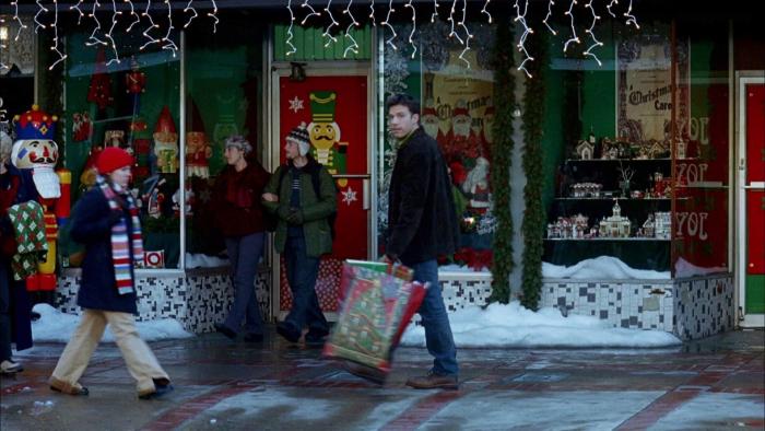 Surviving Christmas Movie: Scene #2