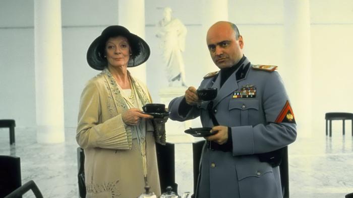 Tea with Mussolini Movie: Scene #1