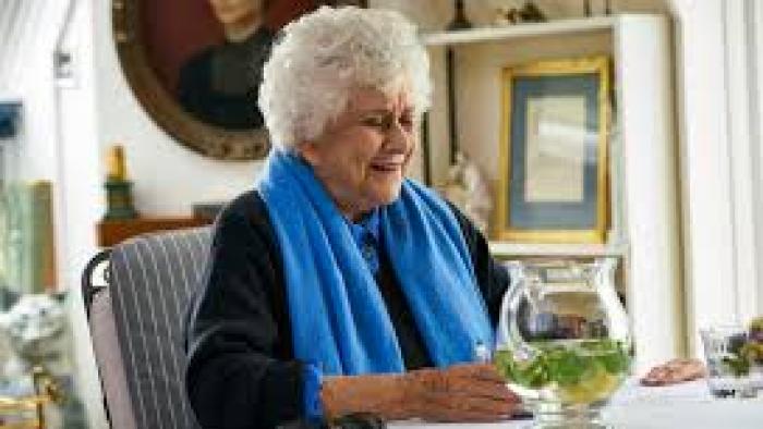 Tea with the Dames Movie: Joan Plowright