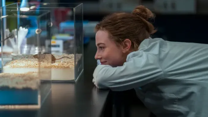 The Love Hypothesis: Lili Reinhart in a science lab.