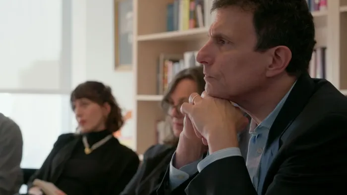 The New Yorker at 100: David Remnick leads a meeting.