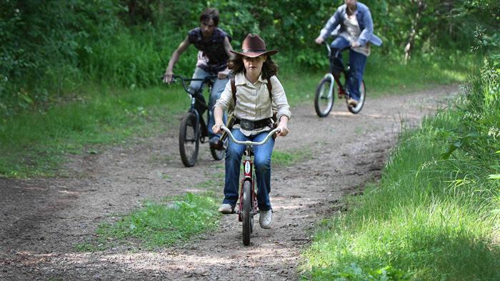 Kid West Movie: Three cyclists on the move