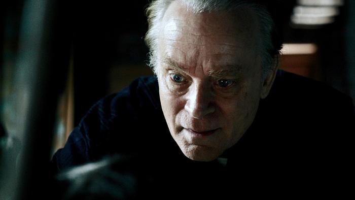 Wildling Movie: "Daddy" tries to keep secrets from Anna