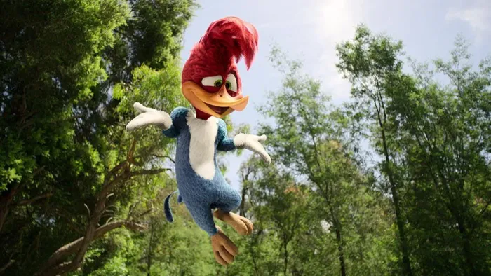Woody Woodpecker Goes to Camp: Woody flies.