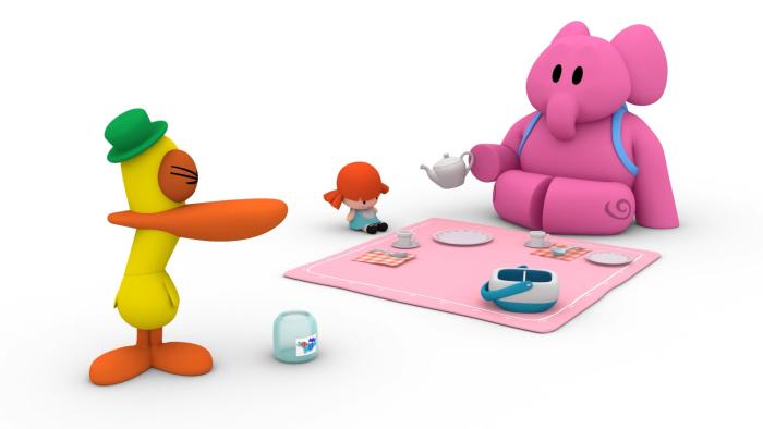 Pato and Elly play.