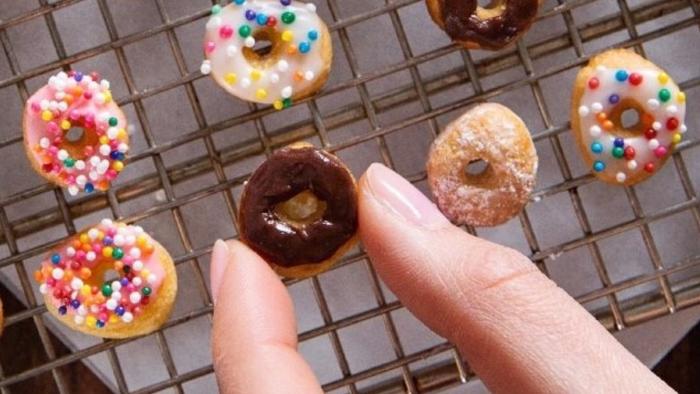 Tiny Food Face-Off TV Show: Tiny Food.