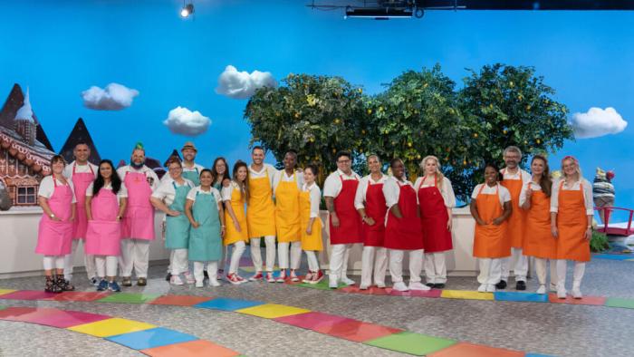 Candy Land TV Show: Five teams compete to make the coolest treats