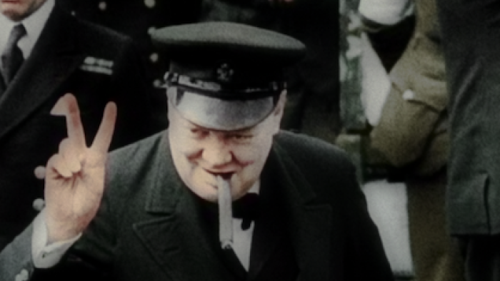 Churchill at War screenshot 3: Winston Churchill makes v sign and smokes cigar 