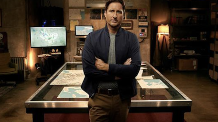 Emergency Call TV Show: Luke Wilson. 