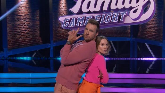 Family Game Fight TV Show: Dax Shepard and Kristen Bell host and compete