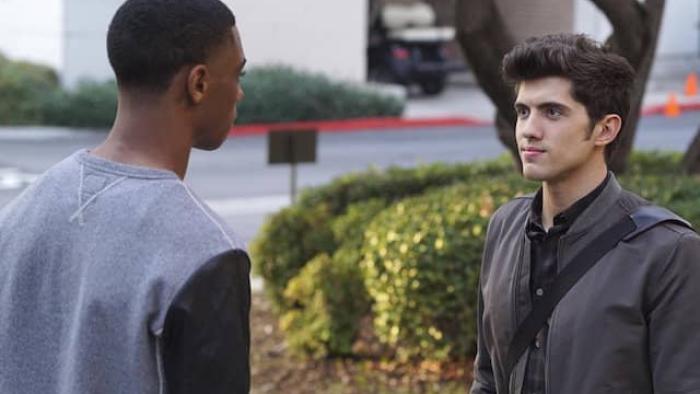 Famous In Love TV Show: Scene #3
