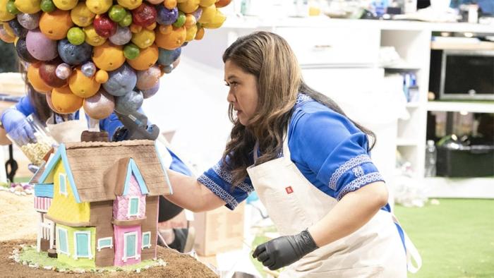 Foodtastic TV Show: A competitor creates the 'Up' house out of food