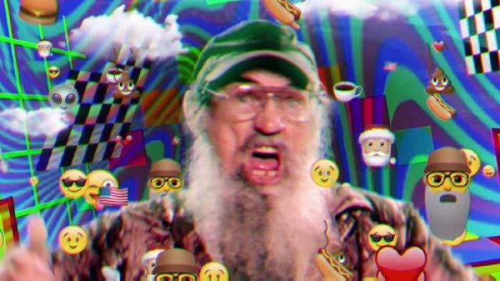 Si and emojis. 