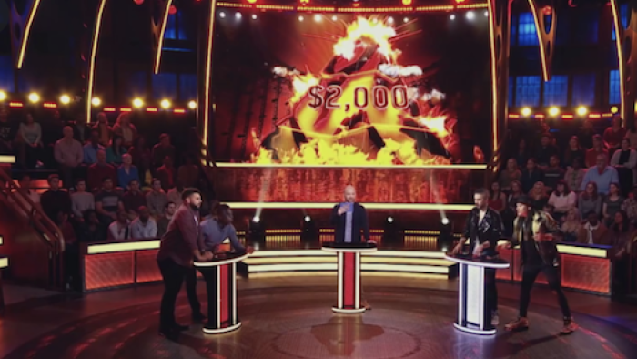 Hot Ones: The Game Show Series: Playing a round. 